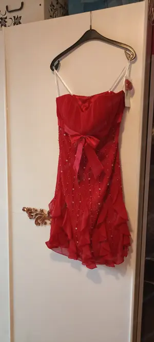 Cocktailkleid neu mit Etikett Größe 42 rot