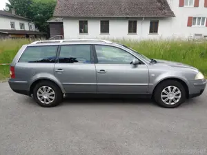 Bastellauto   Ersatzteile VW Passat BJ 2002