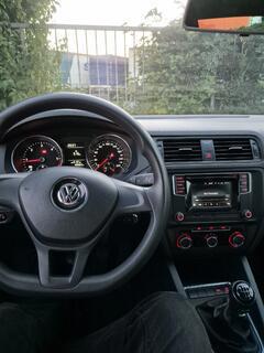 VW Jetta Bild 5