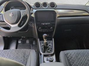 Suzuki Vitara Bild 8