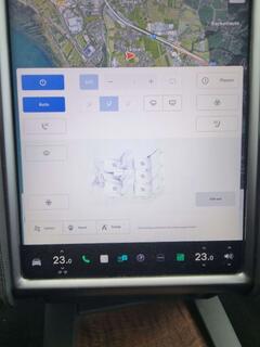 Tesla Model X Bild 12
