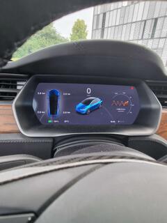 Tesla Model X Bild 9