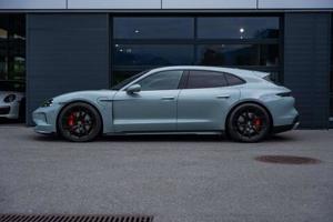 Porsche Taycan Bild 2