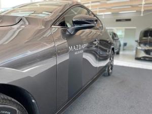 Mazda 3 Bild 8