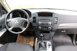 Mitsubishi Pajero Bild 10