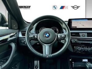 BMW X1 xDrive25e M Sportpaket // Head-Up Display // Sitzverstellung elektrisch mit Memory Bild 8