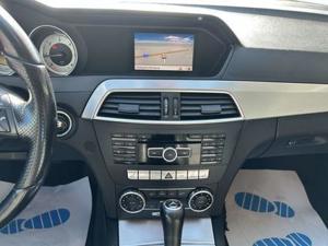 Mercedes-Benz C 220 Bild 12