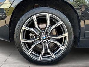 BMW X1 xDrive25e M Sportpaket // Head-Up Display // Sitzverstellung elektrisch mit Memory Bild 11
