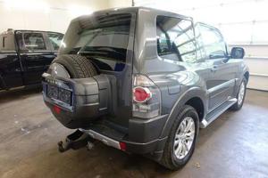 Mitsubishi Pajero 2011 Bild 18