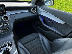 Mercedes-Benz C 300 Bild 16
