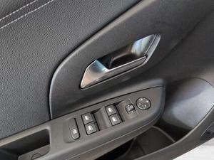 Opel Corsa Bild 12
