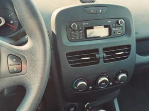 Renault Clio Bild 8