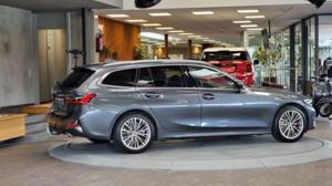 BMW 330 Bild 10
