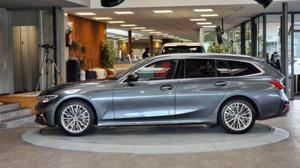 BMW 330 Bild 5
