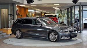 BMW 330 Bild 3