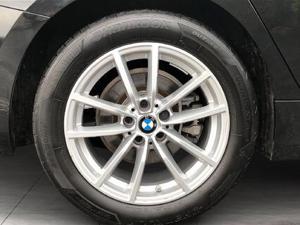 BMW 320d xDrive Touring // Keyless Entry // Anhängerkupplung // DAB Tuner Bild 12