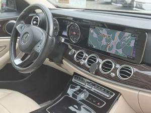 Mercedes-Benz E-Klasse Bild 11