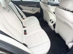 Mercedes-Benz E-Klasse Bild 16