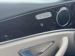 Mercedes-Benz E-Klasse Bild 13