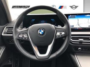 BMW 320d xDrive Touring // Keyless Entry // Anhängerkupplung // DAB Tuner Bild 8