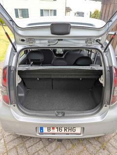 Daihatsu Sirion Bild 11