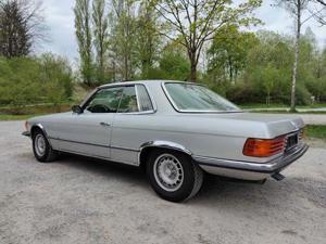 Mercedes-Benz SLC 1975 Bild 2