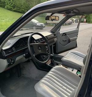 Mercedes-Benz E-Klasse Bild 8