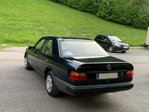 Mercedes-Benz E-Klasse Bild 3