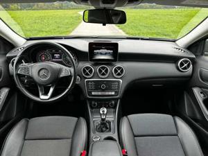 Mercedes-Benz A 180 Bild 13