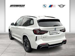 BMW iX3 SUV // Anhängerkupplung // Driving Assistant Professional Bild 2