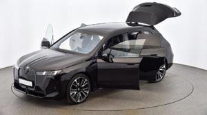 BMW iX xDrive45 M Sportpaket // Anhängerkupplung // Harman Kardon Soundsystem Bild 7