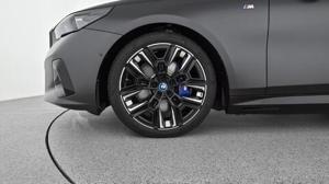 BMW i5 M60 xDrive Limousine Vorführfahrzeug // M Sportpaket // Sitzheizung vorne und hinten Bild 15