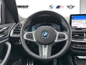 BMW iX3 SUV // Anhängerkupplung // Driving Assistant Professional Bild 8