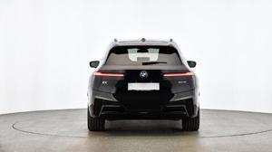 BMW iX xDrive45 M Sportpaket // Anhängerkupplung // Harman Kardon Soundsystem Bild 4