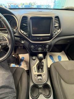 Jeep Cherokee Bild 10