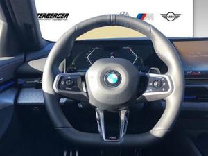 BMW 520d xDrive Limousine // M Sportpaket // Anhängerkupplung // Panoramadach Bild 8