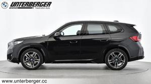 BMW iX1 xDrive30 M Sportpaket // DAB Tuner // Anhängerkupplung Bild 6