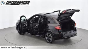 BMW iX1 xDrive30 M Sportpaket // DAB Tuner // Anhängerkupplung Bild 8