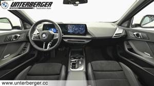 BMW 120i 5-Türer // M Sportpaket // Head Up Display // Anhängerkupplung Bild 9