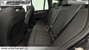 BMW X3 xDrive20i M Sportpaket // Anhängerkupplung // Gestiksteuerung Bild 12