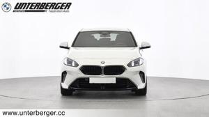 BMW 120i 5-Türer // M Sportpaket // Head Up Display // Anhängerkupplung Bild 3