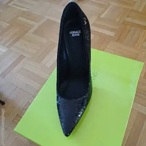 Versace Damen  Bild 2