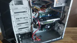 PC-Gehäuse für Bastler Bild 4