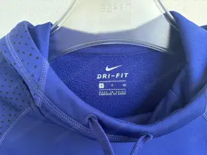 Blauer Damen Hoodie von Nike Dri Fit Bild 2