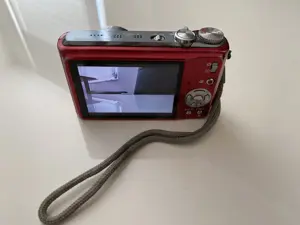 Panasonic LUMIX DMC-TZ7 Compact Digital Camera Red Bild 3