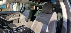 Jaguar F-Pace, 2.0d AWD R-Sport 4 17 Bild 9