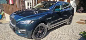 Jaguar F-Pace, 2.0d AWD R-Sport 4 17 Bild 2
