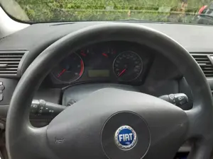 Verkaufe FIAT Stilo 1,9JTD Bild 2