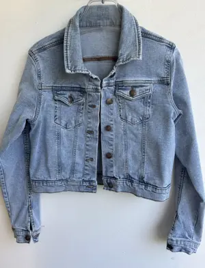 Kurze Damen Jeans Jacke von Bianca Evento
