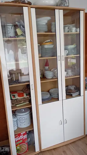 Vitrine Schrank für die Küche 